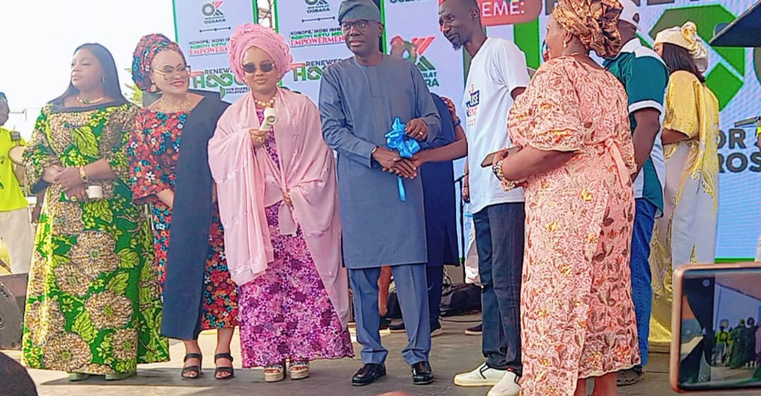 Sanwo-Olu praises Ogbara for empowering Kosofe residents Sanwo-Olu praises Ogbara for empowering Kosofe residents