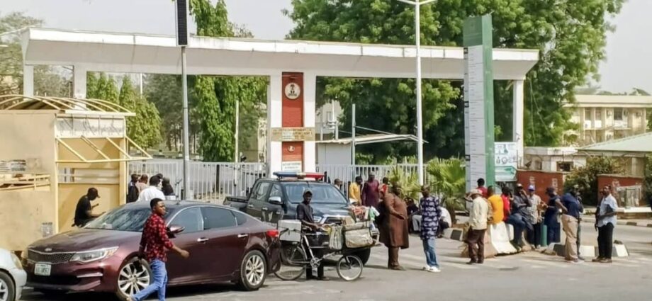 Strike: FCT Head of Service directs workers to resume work Strike: FCT Head of Service directs workers to resume work