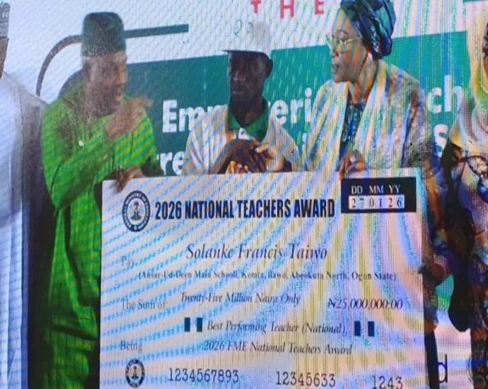 FG rewards best teacher with N50m, unveils EduRevamp FG rewards best teacher with N50m, unveils EduRevamp