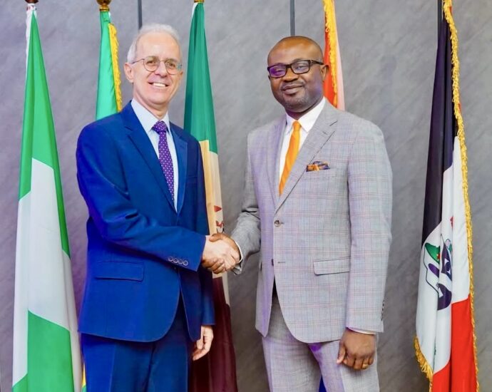 Minister, Turkish envoy deepen talks on visa facilitation, business mobility