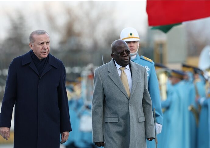 Turkish president welcomes Nigerian counterpart with official ceremony in Ankara