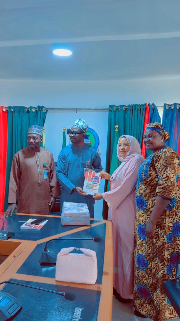Foundation donates 200 books to Niger varsity