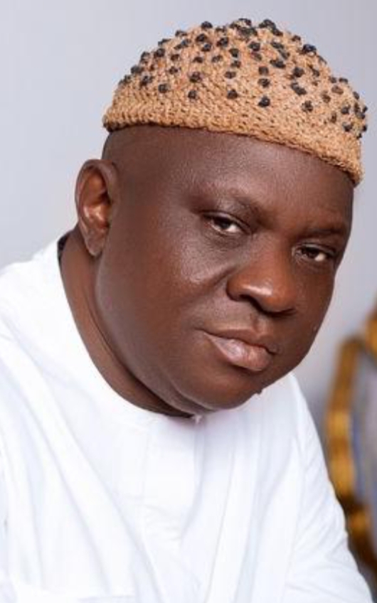 C’River: Senator begins 2km constituency road project in Yakurr LG