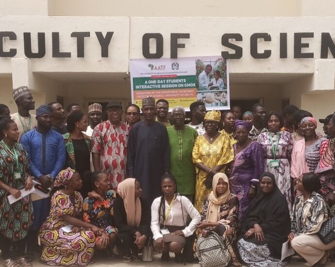 Students express confidence in GMO, want more enlightenment campaign