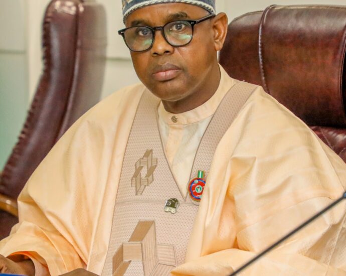 Ramadan: Goronyo distributes cash,items worth ₦200m