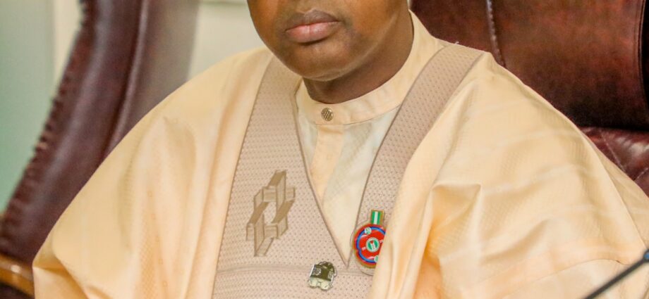 Ramadan: Goronyo distributes cash,items worth ₦200m Ramadan: Goronyo distributes cash,items worth ₦200m