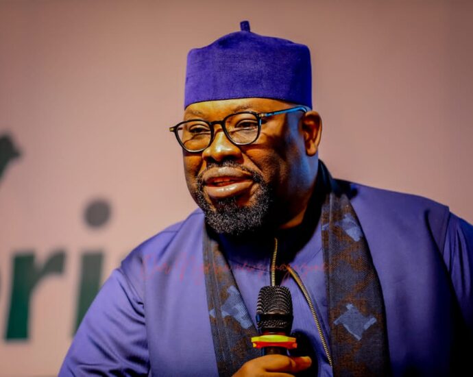 Awards: Statesman, royal father harp on unity, integrity, nation-building