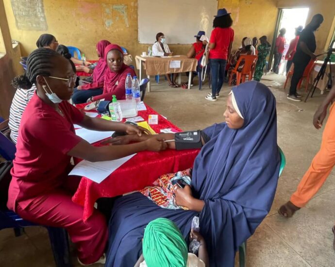 Female accountants take free medical outreach to Abuja suburb, Sauka