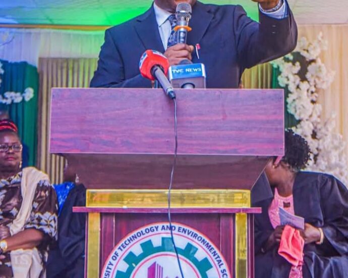 Senate Leader gifts 1,564 matriculating Fed. varsity, Iyin-Ekiti students rice, yam, cash