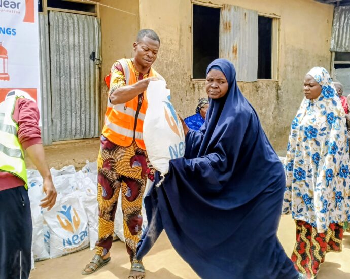 FEMD, foundation distributes food items to 300 IDPs in Abuja FEMD, foundation distributes food items to 300 IDPs in Abuja