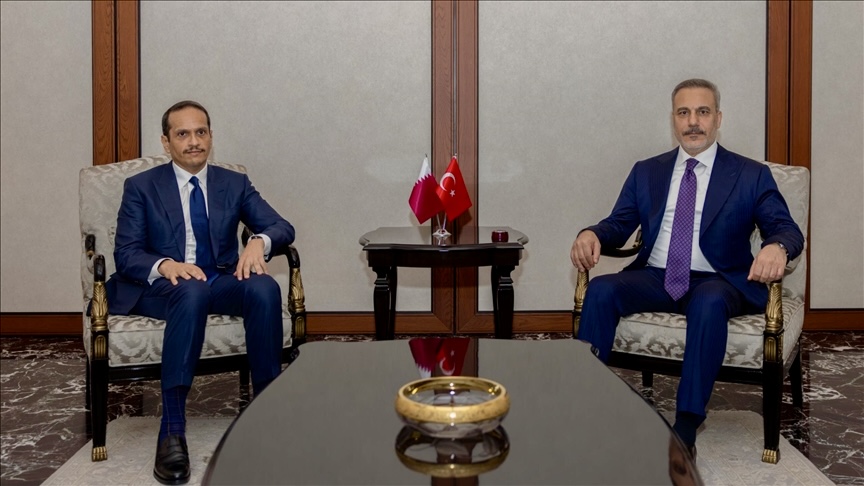 Turkish foreign minister meets Qatari counterpart in Ankara