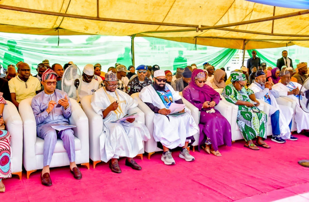 FG inaugurates food, nutrition support distribution in Niger