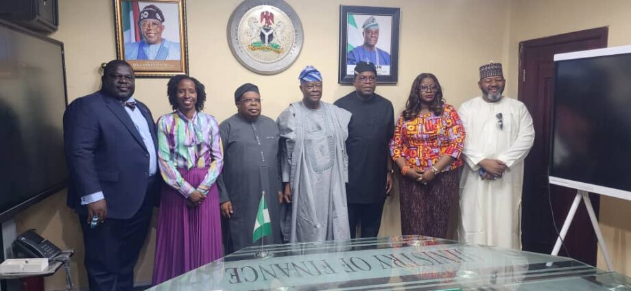 New Tax laws: FG bans cash tax collection, roadblocks New Tax laws: FG bans cash tax collection, roadblocks