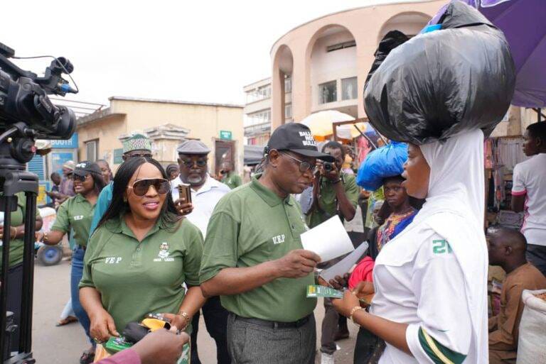 CVR: INEC takes voter registration campaign to Lagos markets