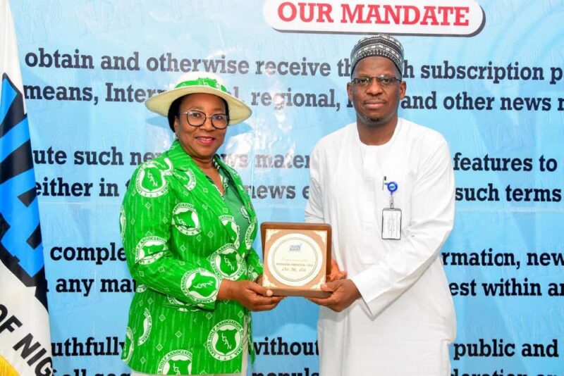 Lami Ahmed, the President of the Ladies Golf Association of Nigeria (LGAN) and NAN MD, Ali M. Ali during the visit