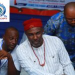 Nze Henry Nnebe, National President, Federal Polytechnic Oko Alumni Association, flanked by members of his executive