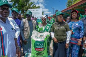 Agric fund distributes free fertiliser to South-West farmers