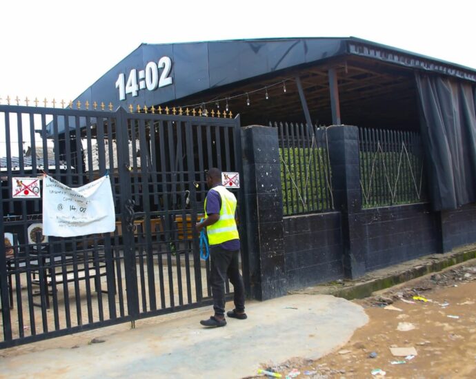 The 14:02 Lounge and Bar, sealed by LASEPA
