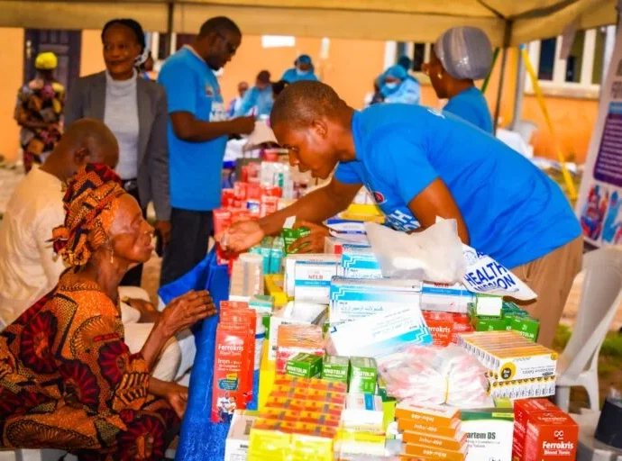 Medical personnel attending to patients at the medical outreach on Thursday at Isolo LCDA, Lagos
