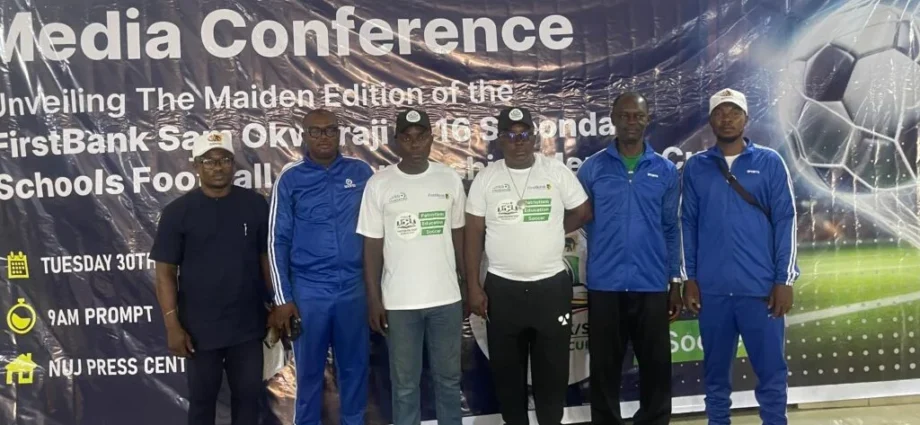 Organisers of the FirstBank Sam Okwaraji Nigeria Secondary Schools Football Championship, shortly after the tournament’s unveiling in Owerri, on Tuesday.