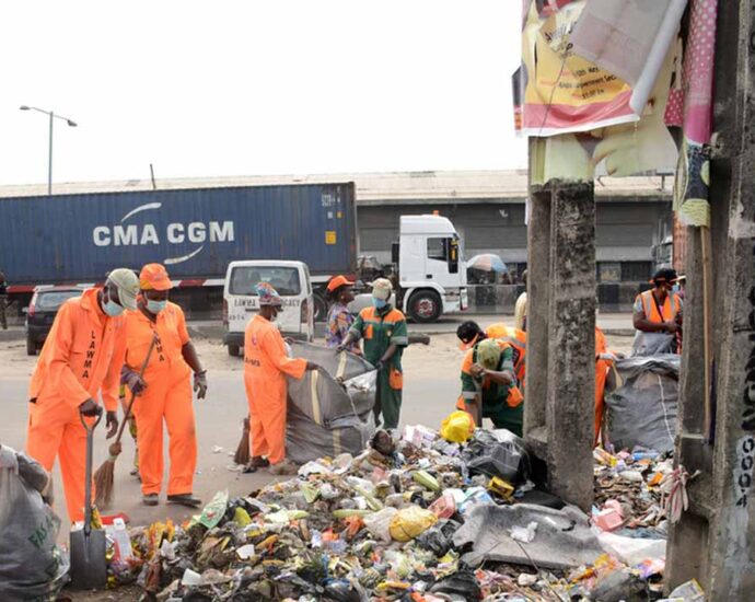 Waste evacuation in Lagos
