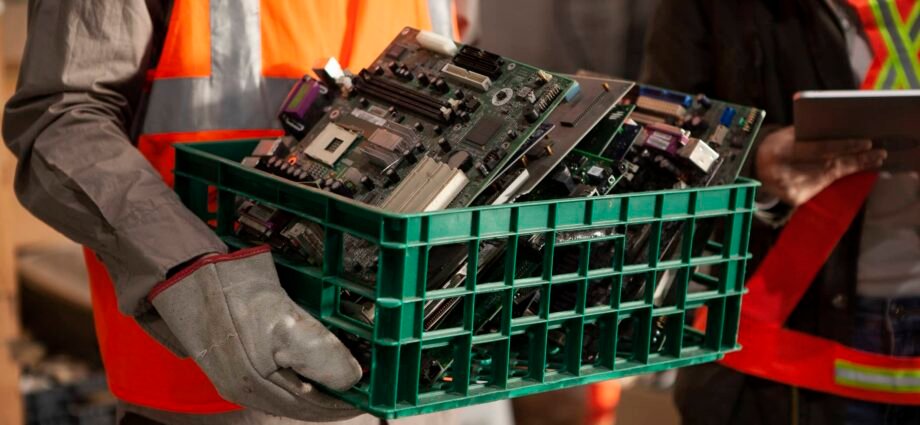 Illustration for e-waste