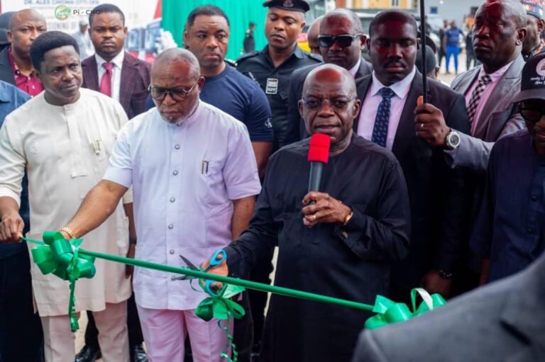 Abia Gov. Dr Alex OttI, with Mr Ismaeel Ahmed, Executive Chairman, Pi-CNG and other dignitaries at the inauguration of 20 additional electric buses by Abia government.
