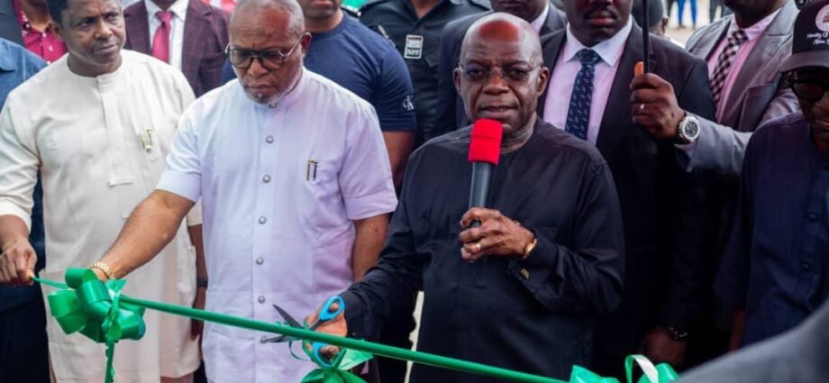Abia Gov. Dr Alex OttI, with Mr Ismaeel Ahmed, Executive Chairman, Pi-CNG and other dignitaries at the inauguration of 20 additional electric buses by Abia government.