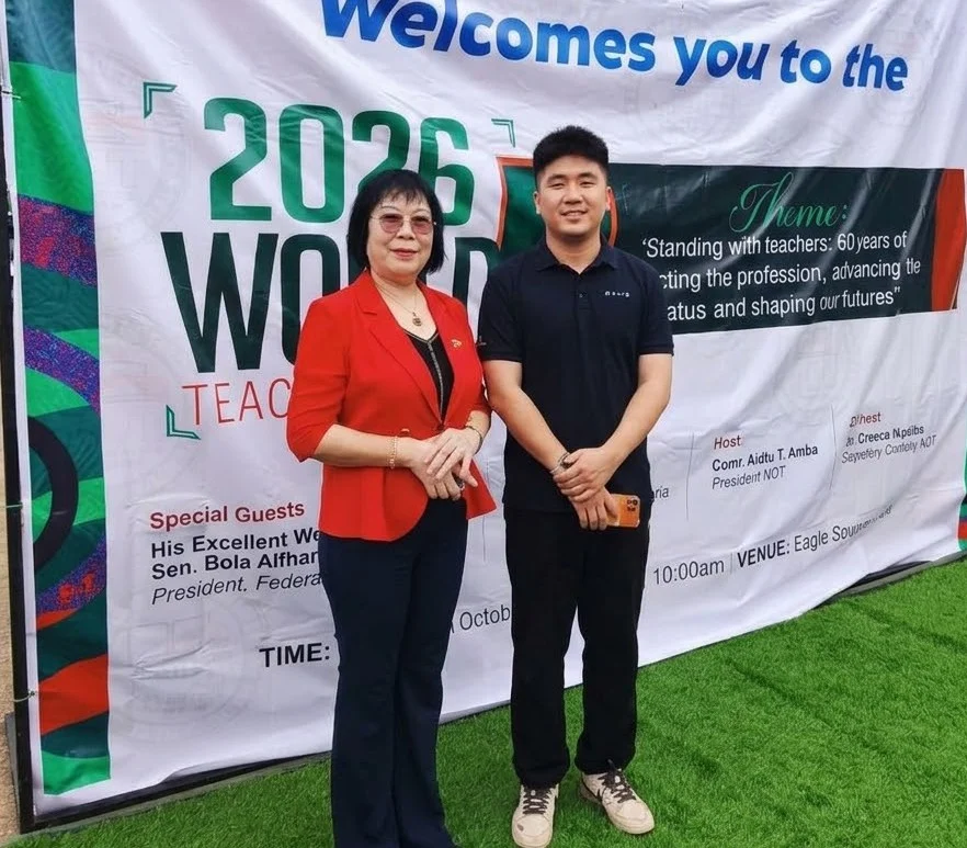 WTD: Chinese community donates 8 laptops to Nigerian teachers