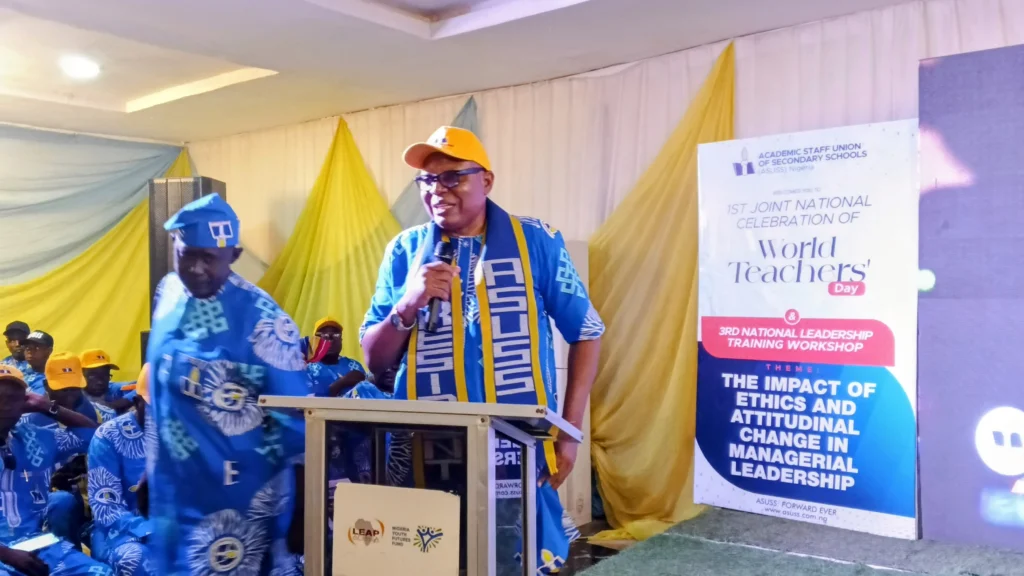 Teachers’ Day: ASUSS demands special salary structure for Nigerian teachers 
